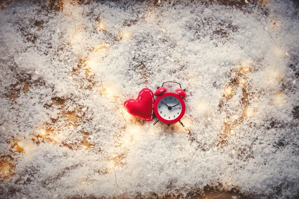 Hjärta form leksak och Fairy Lights — Stockfoto