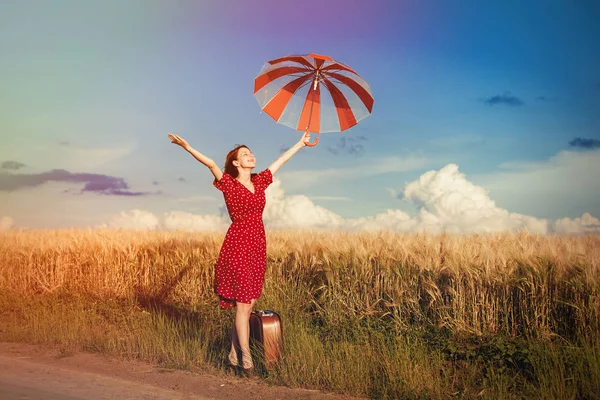 Young Redhead Girl Umbrella Bag Walking Road Countryside Travel World — Stock Photo, Image