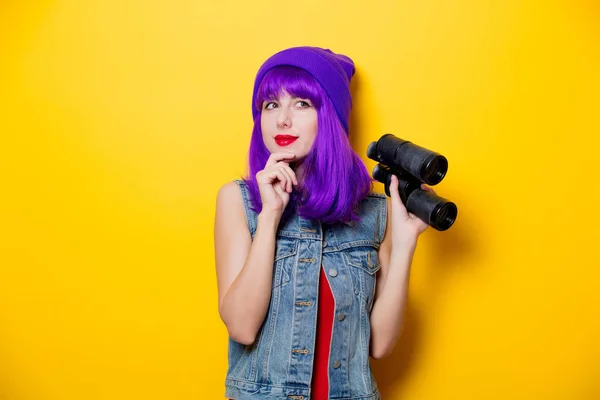 Portrait Young Style Hipster Girl Purple Hair Binoculars Yellow Background — Stock Photo, Image