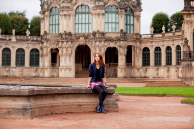 Dresden, Almanya genç Kızıl saçlı kız. Sonbahar sezon 
