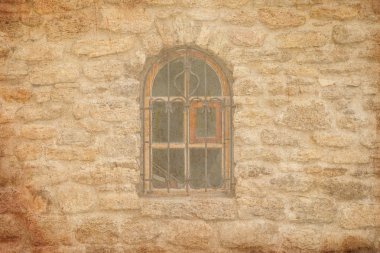 Eski ortaçağ cam tuğla duvar örgü ile. Eski renk tarzında yapılmış resim