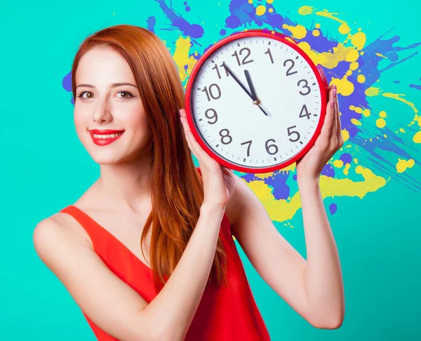 Young Smily Girl Big Clock Mint Background — Stock Photo, Image