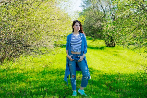 Young Girl Blue Clothes Springtime Garden Sunny Day — Stock Photo, Image