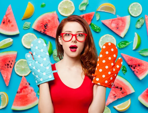 Surprised Redhead Girl Oven Gloves Watermelons Background — Stock Photo, Image