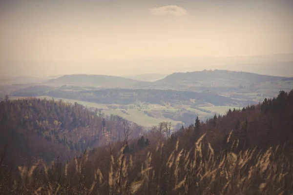 Vue à la montagne de Basse Silésie — Photo