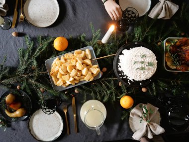 Christmas yemek bir tablo 