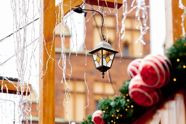 Noel ağacı deokasyonu, Wroclaw, Polonya 'da piyasada mücevherler — Stok fotoğraf