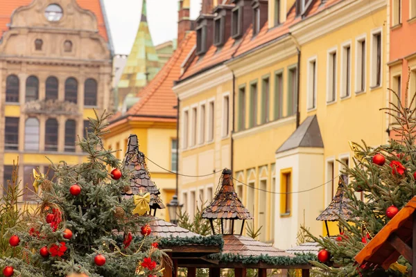 크리스마스 트리의 퇴화, 폴란드, 브로 클루에 있는 시장에서 판매되고 있는 바우 블 — 스톡 사진