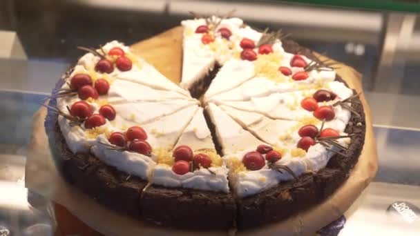 Gâteau Cerise Dans Café Vue Latérale — Video