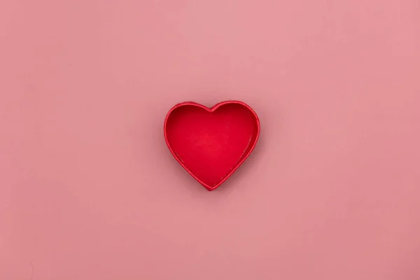 Κουτί Δώρου Σχήμα Καρδιάς Ροζ Φόντο — Φωτογραφία Αρχείου