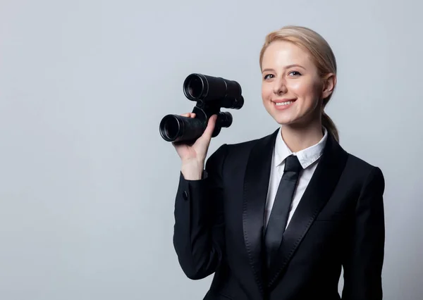 Estilo Mulher Negócios Terno Negócios Preto Clássico Com Binóculos — Fotografia de Stock