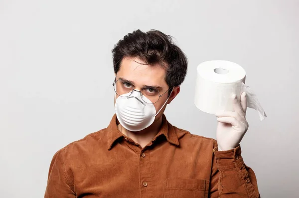 Chico Joven Máscara Con Papel Higiénico Sobre Fondo Blanco —  Fotos de Stock