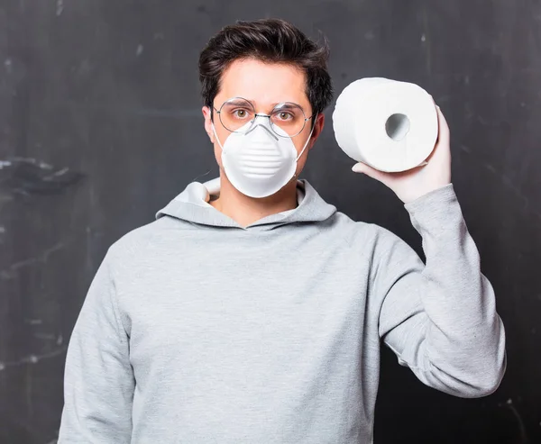 Chico Guapo Con Papel Higiénico —  Fotos de Stock