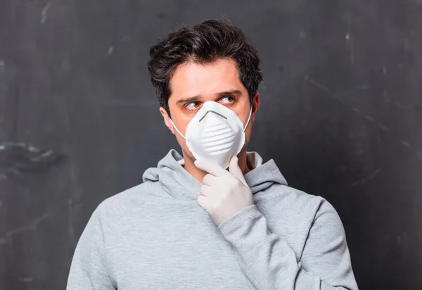 Estilo Hombre Máscara Facial Sobre Fondo Oscuro —  Fotos de Stock