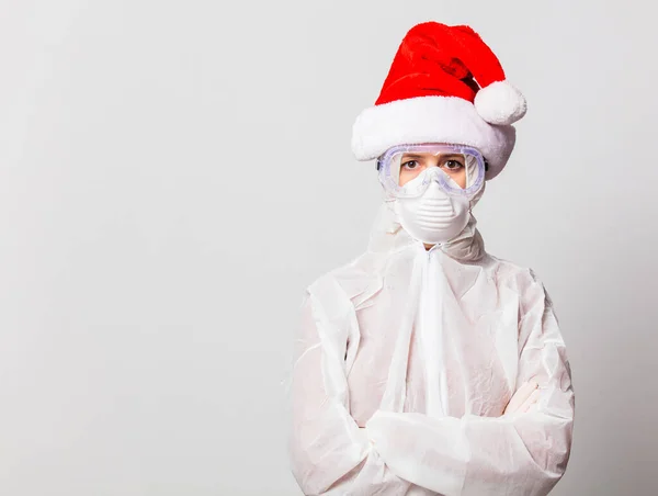 Médico Fêmea Terno Proteção Óculos Com Máscara Chapéu Natal — Fotografia de Stock