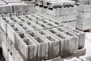 yığılmış beton tuğla