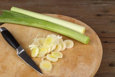 doğranmış pırasa yakın çekim