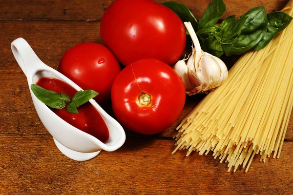 Matlagning italiensk pasta — Stockfoto