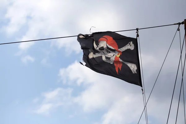Sotto Jolly Roger — Foto Stock