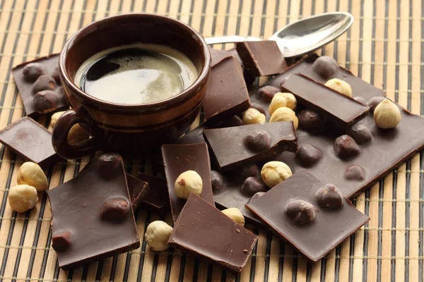 Chocolade repen met hazelnoot — Stockfoto