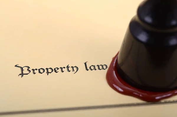 Derecho de propiedad, sello notarial, concepto de legalidad, ley de propiedad — Foto de Stock
