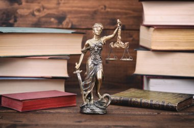 Adalet ölçekler, Justitia, adalet ve hukuk kitapları içinde belgili tanımlık geçmiş.
