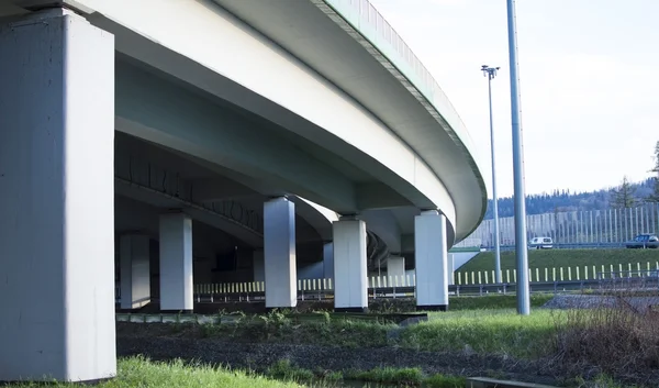 교통에 대 한 콘크리트 다리 보기 — 스톡 사진