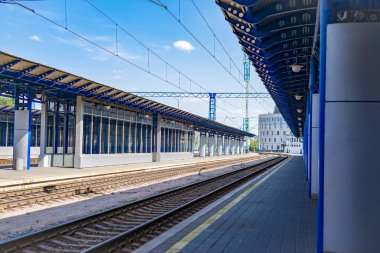 Tren istasyonu platformları 
