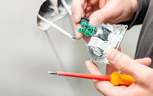 Process Installing Internal Socket Internet Access Background White Gypsum Wall — Stock Photo, Image