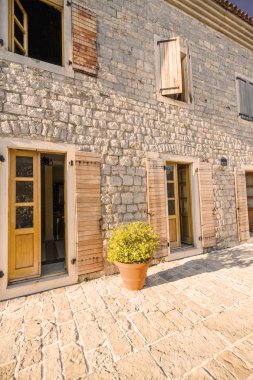 Karadağ ve doğa manzaraları.