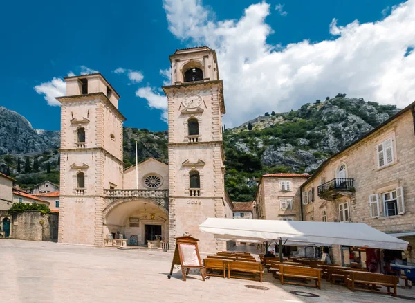 Catedral de Saint Tryphon em Kotor . — Fotografia de Stock