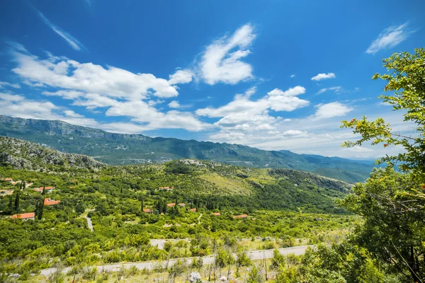 黑山和自然风光 — 图库照片