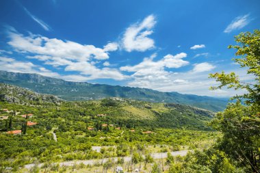 Karadağ doğa, yollar ve tepeler