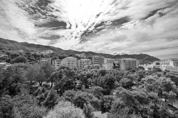 モンテネグロに面したリゾート町 — ストック写真