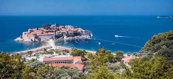 Sveti stefan ostrov v Černé hoře — Stock fotografie