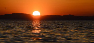 Güzel gün batımı Halkidikya, Athos, Yunanistan