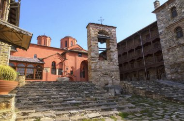 Kutsal Manastırı Xenophon Athos, Yunanistan topraklarında