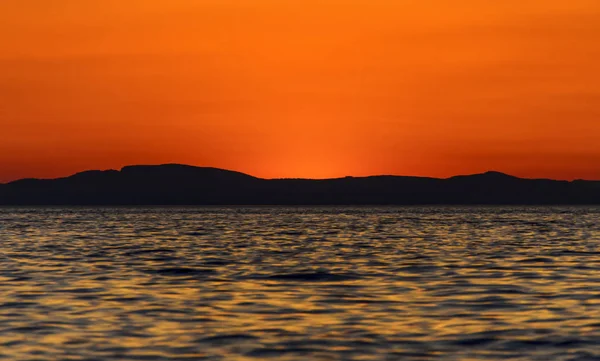 Güzel gün batımı Halkidikya, Athos, Yunanistan