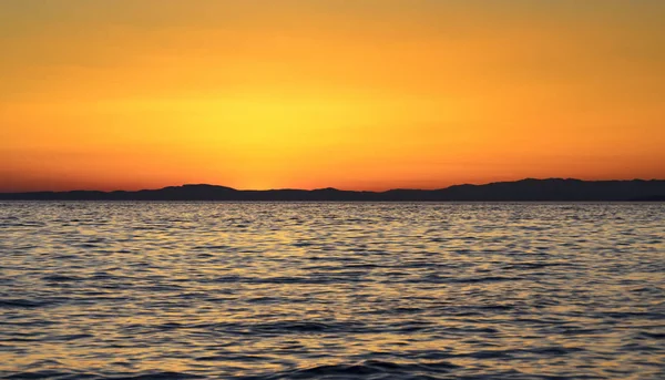 Güzel gün batımı Halkidikya, Athos, Yunanistan