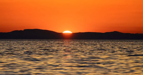 Güzel gün batımı Halkidikya, Athos, Yunanistan