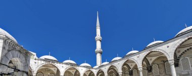 Istanbul camilerin minareleri