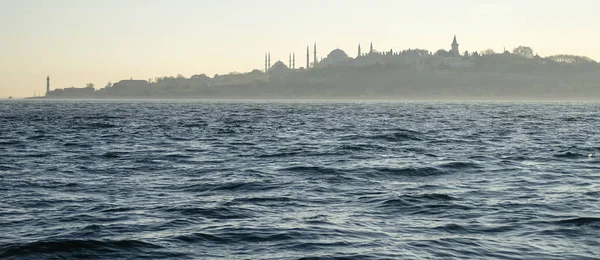 Istanbul. Blick vom Bosporus — Stockfoto