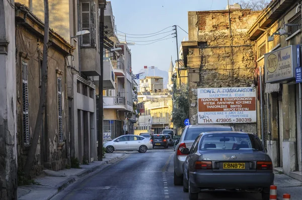Lefkoşa, Kıbrıs üzerinde 21 Mart 2017: Lefkoşa'daki Kıbrıs'taki Birleşmiş Milletler tampon bölge (yeşil hat). 