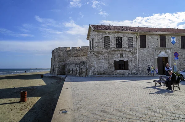 20 березня 2017, Ларнака замок в Ларнаці, Кіпр. Популярні Туре — стокове фото