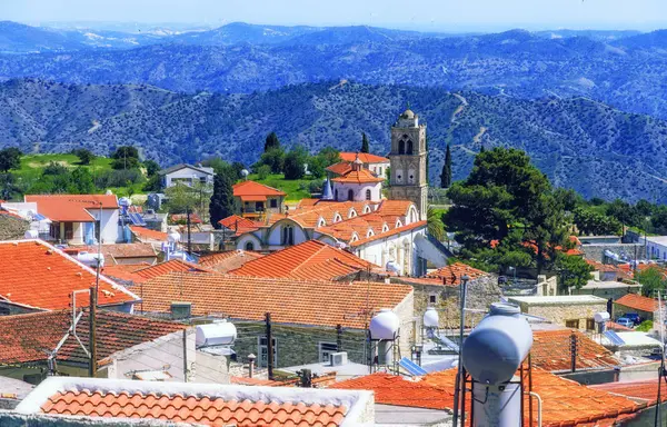 Vista panoramica del villaggio di Pano Lefkara nel distretto di Larnaca, Cypr — Foto Stock