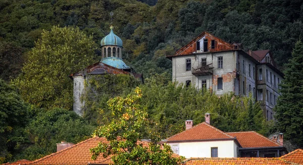 Régi elhagyott templom Kariéban city, Mount Athos — Stock Fotó