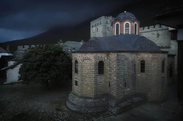Kościół w obiekcie Lavra prawosławny klasztor Agion Oros (święta góra), Góra Athos, Chalkidiki, Grecja — Zdjęcie stockowe