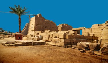 Güzel Luksor, Mısır'daki Karnak Tapınağı kalıntıları