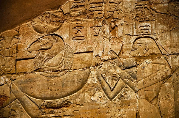 Древние Иероглифы Стене Храма Карнака — стоковое фото