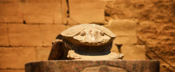 Monumento allo scarabeo a Luxor, Egitto . — Foto Stock